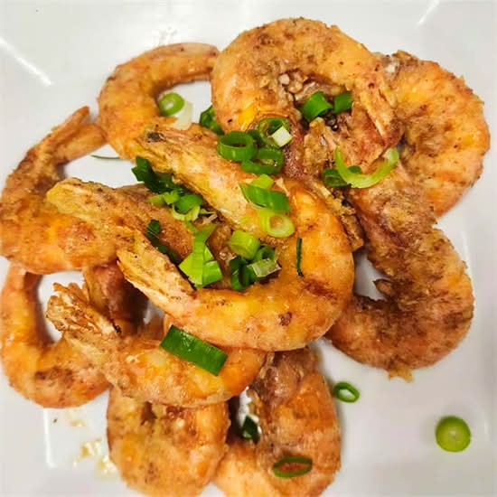 Golden Salted Egg Yolk Prawns 金沙咸蛋炒大虾